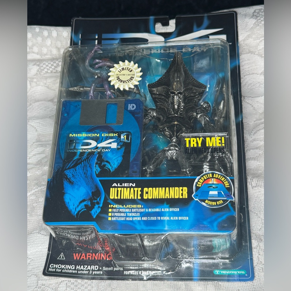 Independence Day ID4 Alien Ultimate Commander Limited Production Figure Vtg